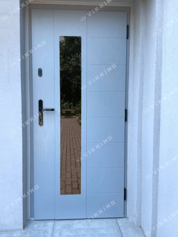 Porta d’ingresso in composito blu elegante con vetro decorativo e maniglia nera